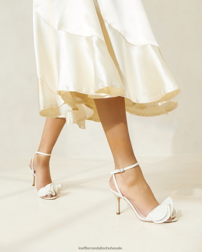 Frauen Loeffler Randall Estella-Sandale mit Rüschen und Absatz Perle Schuhe 84682442