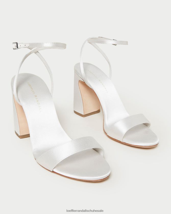 Frauen Loeffler Randall Malia-Sandale mit gebogenem Absatz Creme Schuhe 84682445