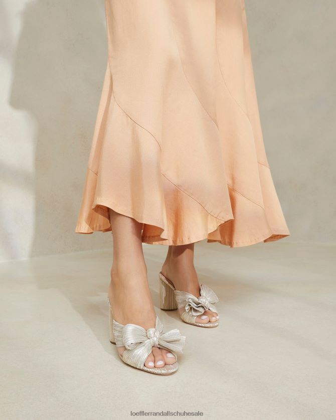 Frauen Loeffler Randall Penny-Faltenschleifenabsatz Platin Schuhe 84682410
